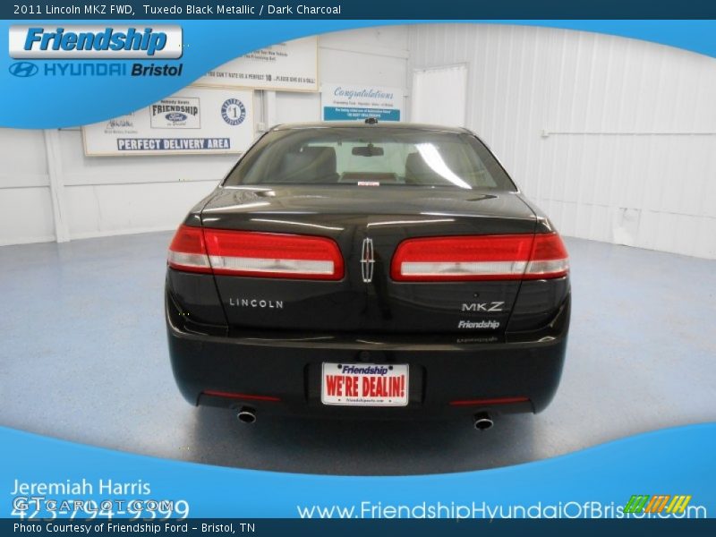 Tuxedo Black Metallic / Dark Charcoal 2011 Lincoln MKZ FWD