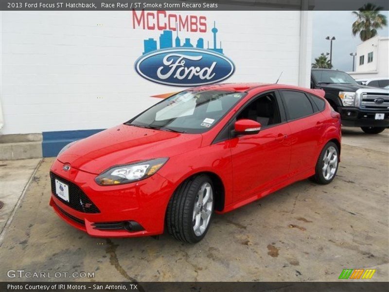 Race Red / ST Smoke Storm Recaro Seats 2013 Ford Focus ST Hatchback