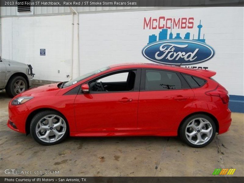 Race Red / ST Smoke Storm Recaro Seats 2013 Ford Focus ST Hatchback
