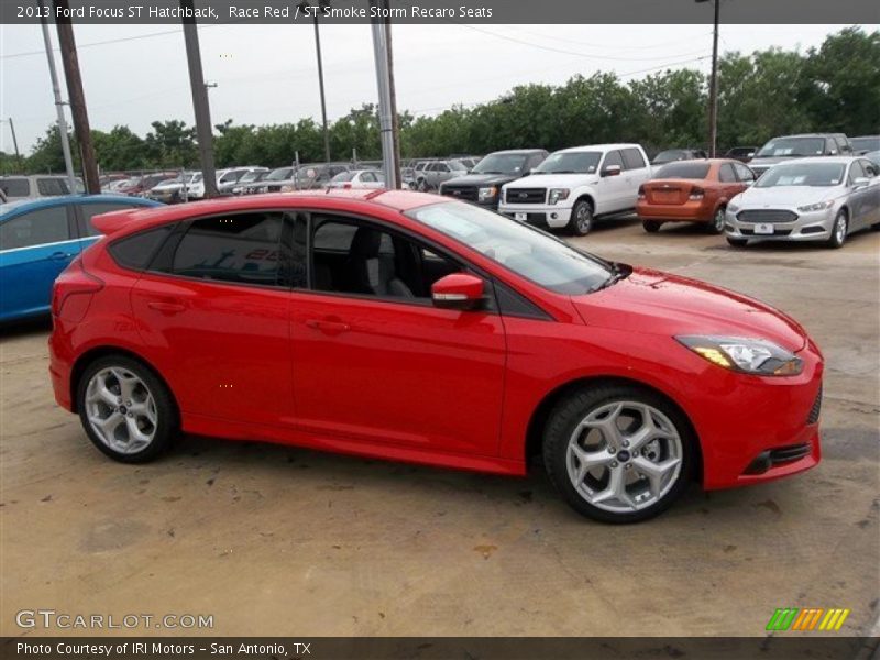 Race Red / ST Smoke Storm Recaro Seats 2013 Ford Focus ST Hatchback