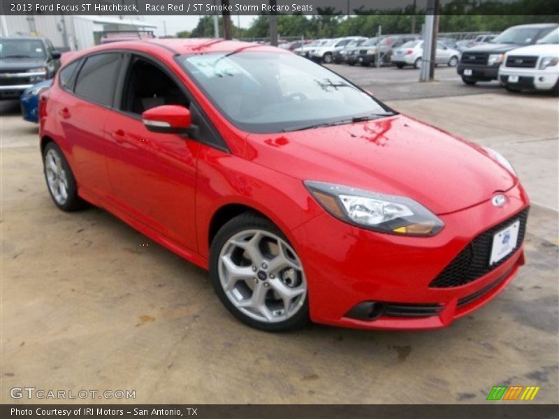 Race Red / ST Smoke Storm Recaro Seats 2013 Ford Focus ST Hatchback