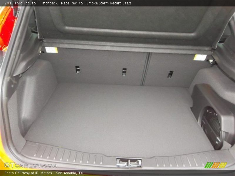  2013 Focus ST Hatchback Trunk