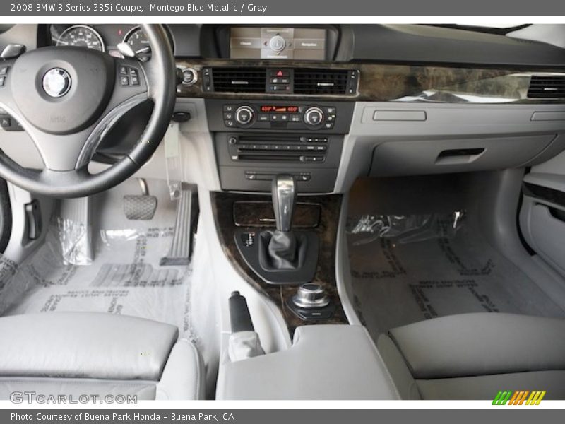 Dashboard of 2008 3 Series 335i Coupe
