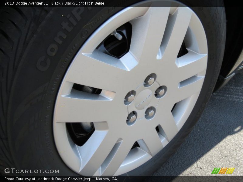 Black / Black/Light Frost Beige 2013 Dodge Avenger SE
