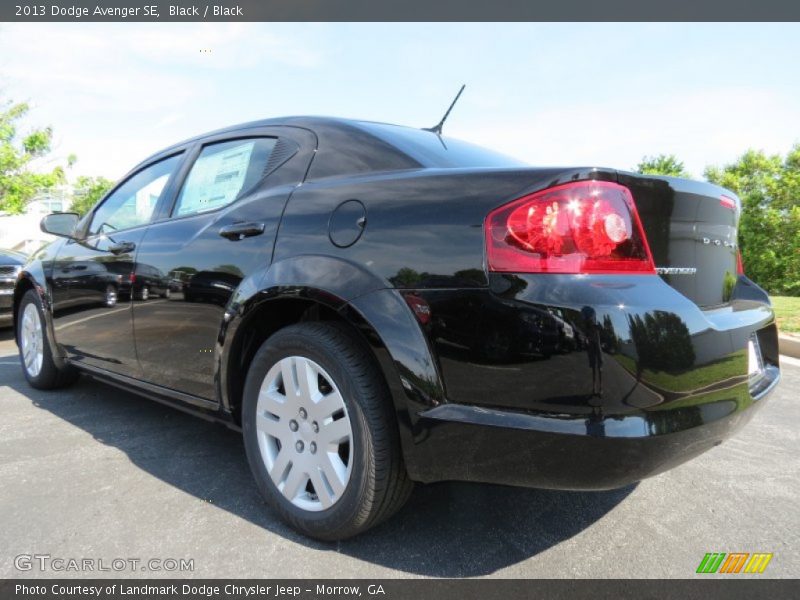Black / Black 2013 Dodge Avenger SE