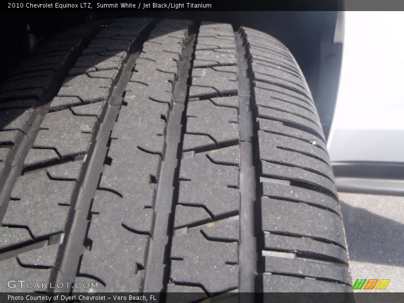 Summit White / Jet Black/Light Titanium 2010 Chevrolet Equinox LTZ