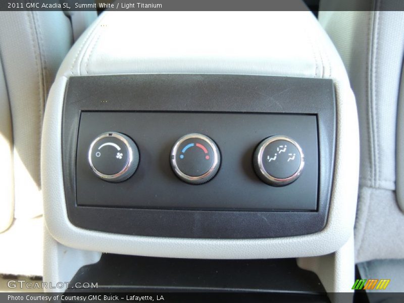 Summit White / Light Titanium 2011 GMC Acadia SL