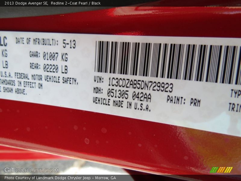 Redline 2-Coat Pearl / Black 2013 Dodge Avenger SE