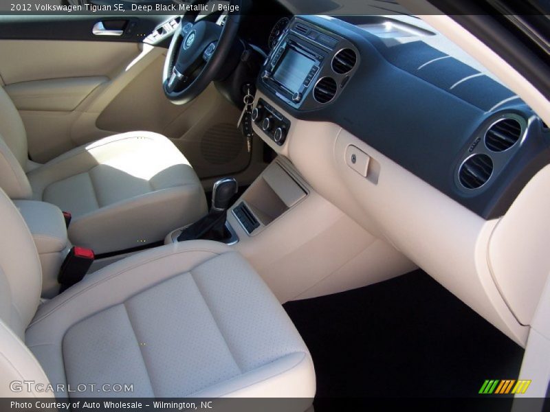 Deep Black Metallic / Beige 2012 Volkswagen Tiguan SE