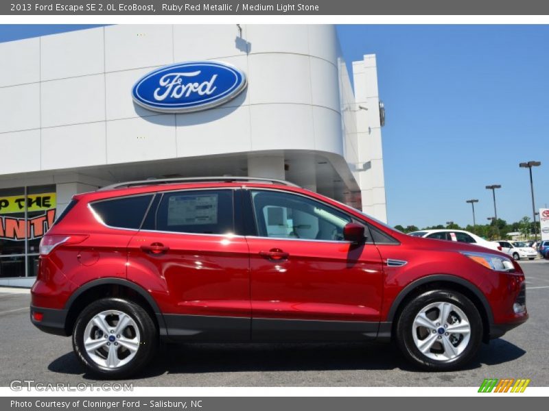 Ruby Red Metallic / Medium Light Stone 2013 Ford Escape SE 2.0L EcoBoost