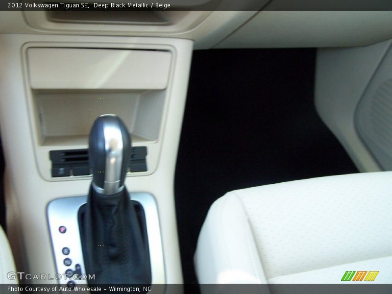 Deep Black Metallic / Beige 2012 Volkswagen Tiguan SE
