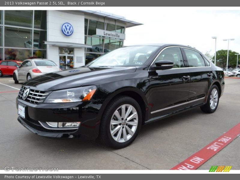 Black / Cornsilk Beige 2013 Volkswagen Passat 2.5L SEL