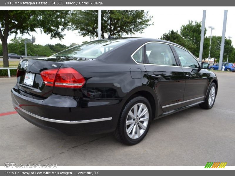 Black / Cornsilk Beige 2013 Volkswagen Passat 2.5L SEL