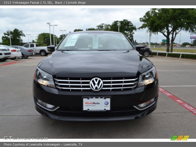 Black / Cornsilk Beige 2013 Volkswagen Passat 2.5L SEL