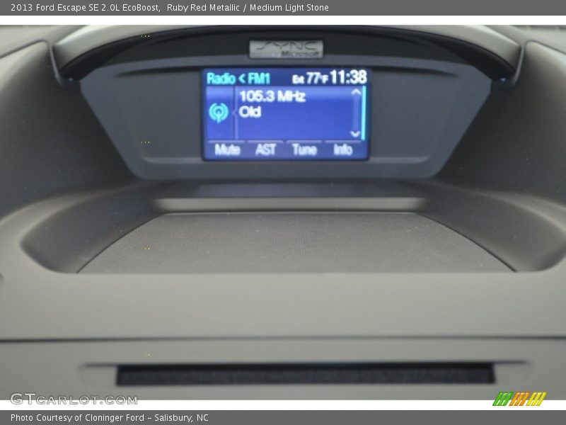 Ruby Red Metallic / Medium Light Stone 2013 Ford Escape SE 2.0L EcoBoost