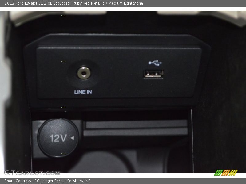 Ruby Red Metallic / Medium Light Stone 2013 Ford Escape SE 2.0L EcoBoost
