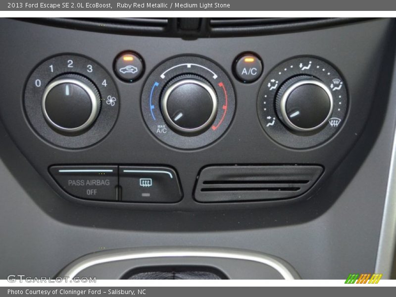 Ruby Red Metallic / Medium Light Stone 2013 Ford Escape SE 2.0L EcoBoost