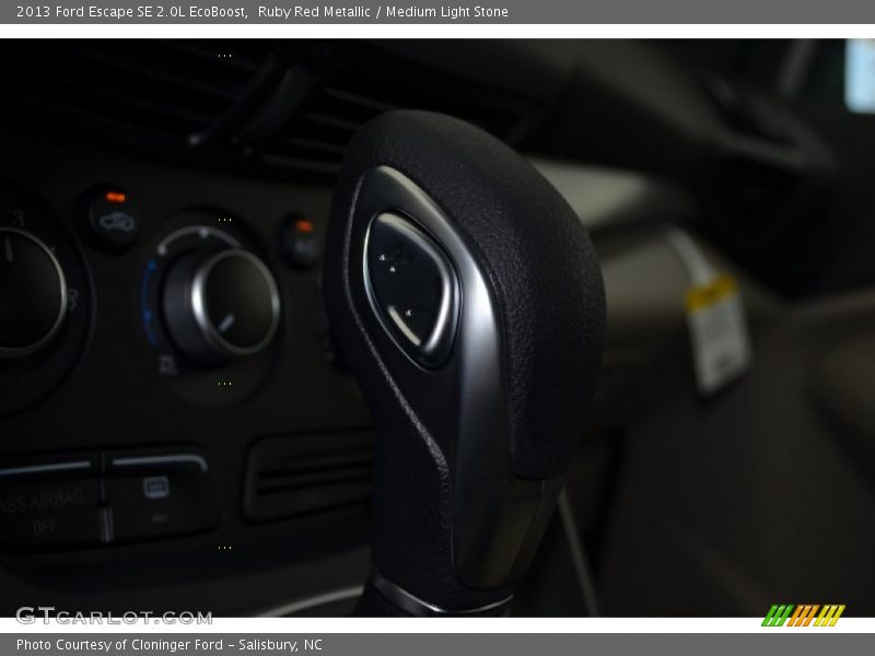 Ruby Red Metallic / Medium Light Stone 2013 Ford Escape SE 2.0L EcoBoost