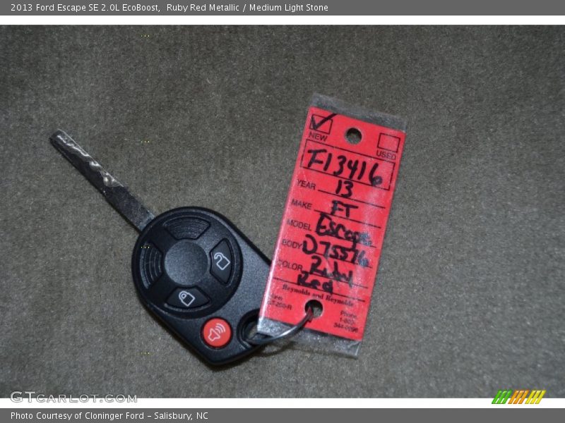Ruby Red Metallic / Medium Light Stone 2013 Ford Escape SE 2.0L EcoBoost