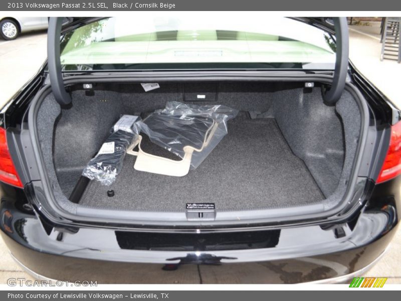 Black / Cornsilk Beige 2013 Volkswagen Passat 2.5L SEL