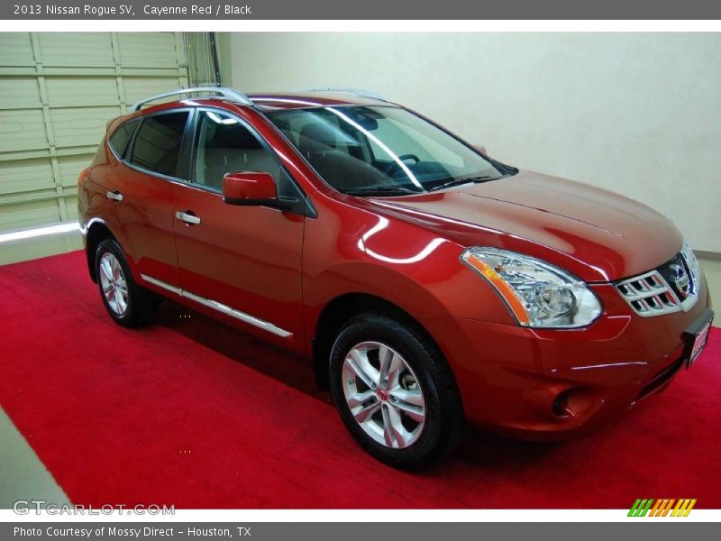 Cayenne Red / Black 2013 Nissan Rogue SV