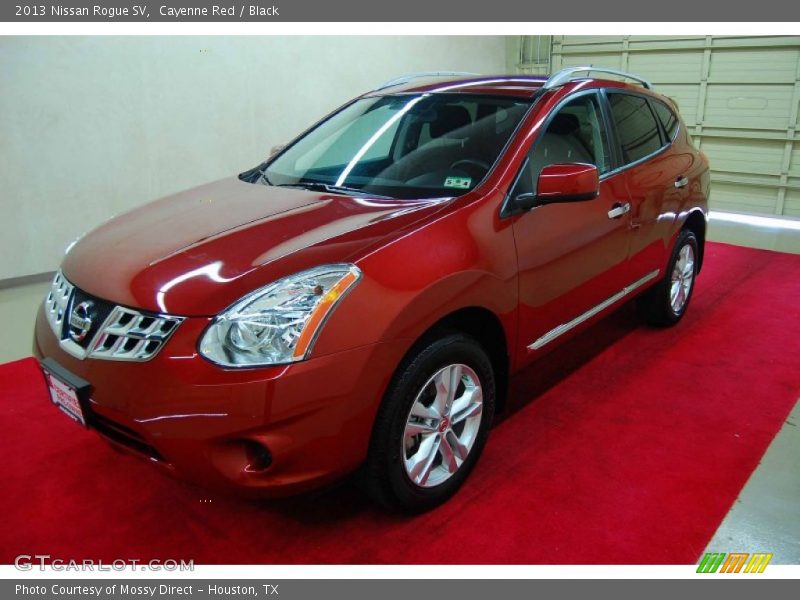 Cayenne Red / Black 2013 Nissan Rogue SV