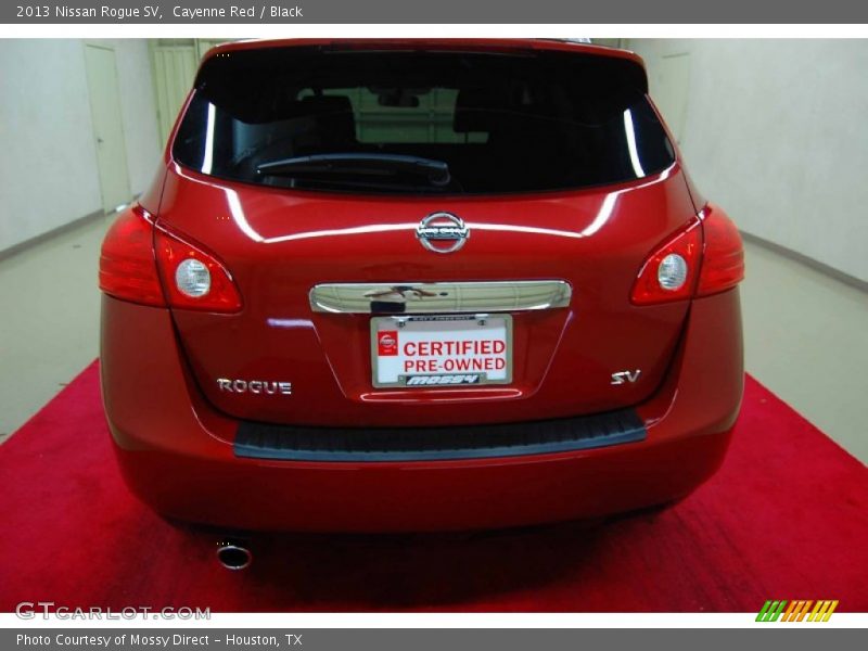 Cayenne Red / Black 2013 Nissan Rogue SV