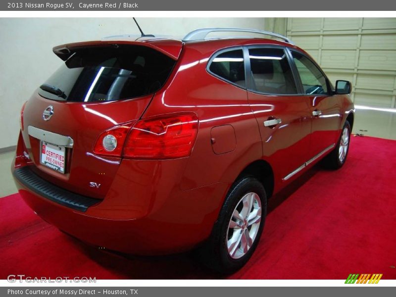 Cayenne Red / Black 2013 Nissan Rogue SV