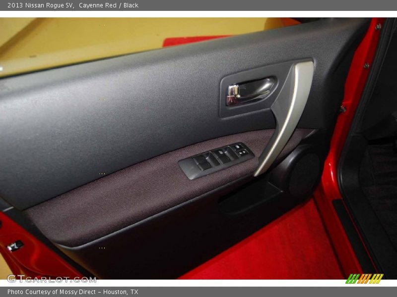 Cayenne Red / Black 2013 Nissan Rogue SV