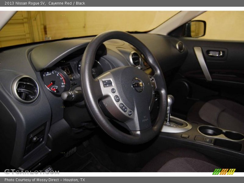 Cayenne Red / Black 2013 Nissan Rogue SV