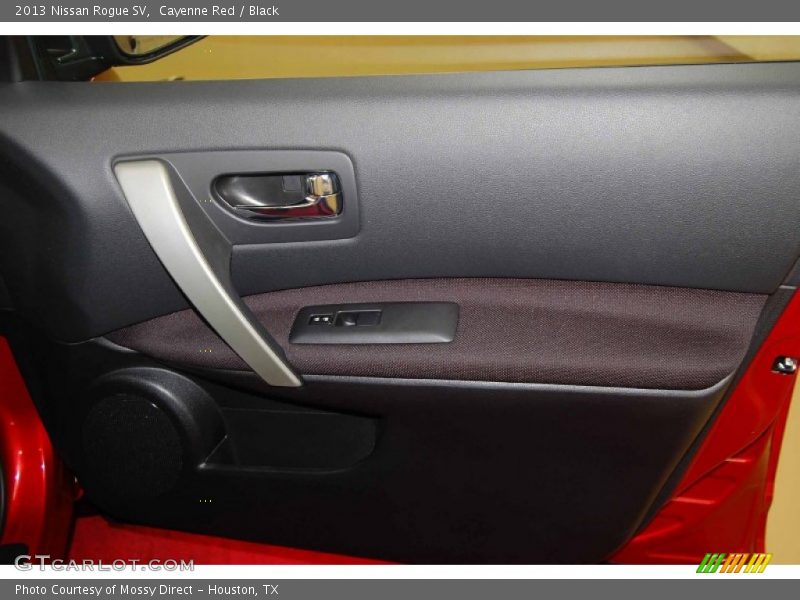 Cayenne Red / Black 2013 Nissan Rogue SV