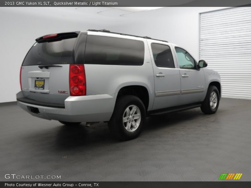 Quicksilver Metallic / Light Titanium 2013 GMC Yukon XL SLT