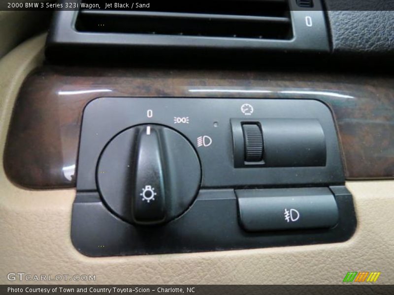 Controls of 2000 3 Series 323i Wagon