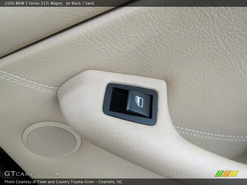 Jet Black / Sand 2000 BMW 3 Series 323i Wagon