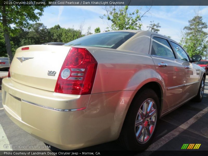 White Gold Pearlcoat / Dark Khaki/Light Graystone 2010 Chrysler 300 Touring