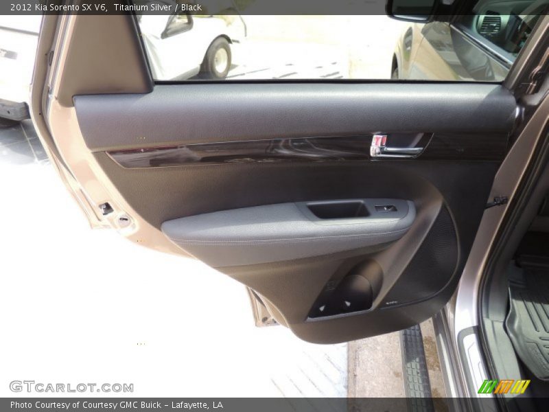 Titanium Silver / Black 2012 Kia Sorento SX V6