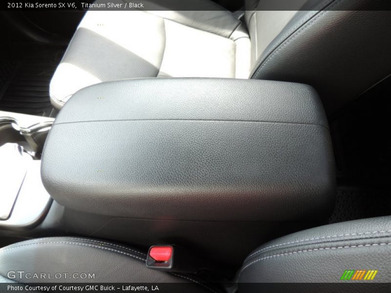 Titanium Silver / Black 2012 Kia Sorento SX V6