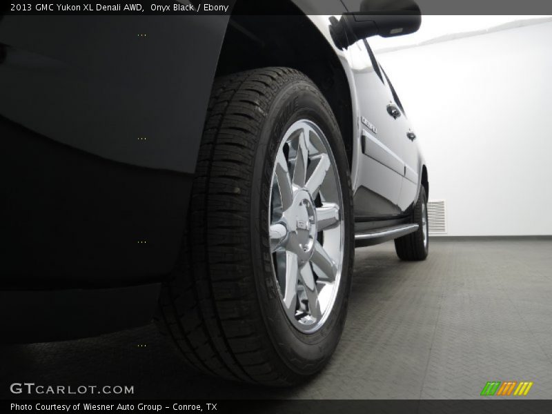 Onyx Black / Ebony 2013 GMC Yukon XL Denali AWD