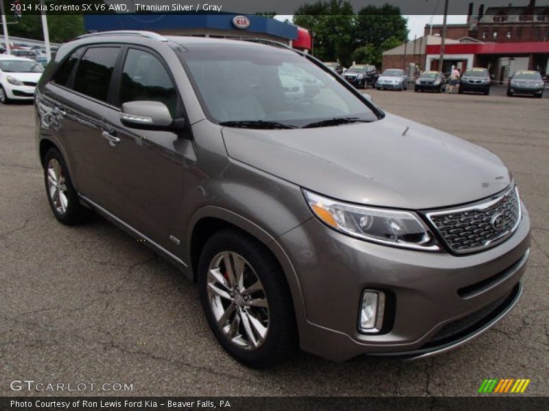 Front 3/4 View of 2014 Sorento SX V6 AWD