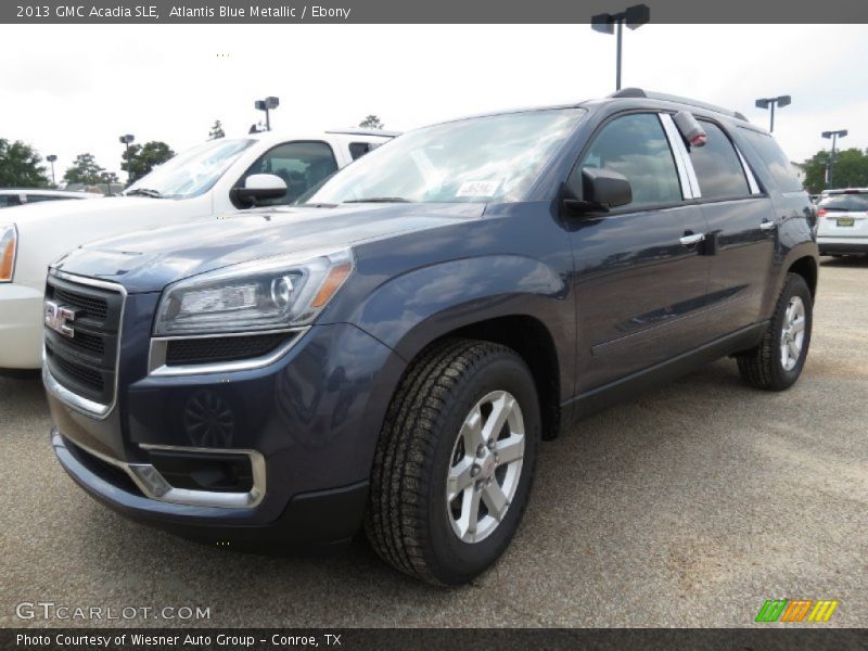 Front 3/4 View of 2013 Acadia SLE