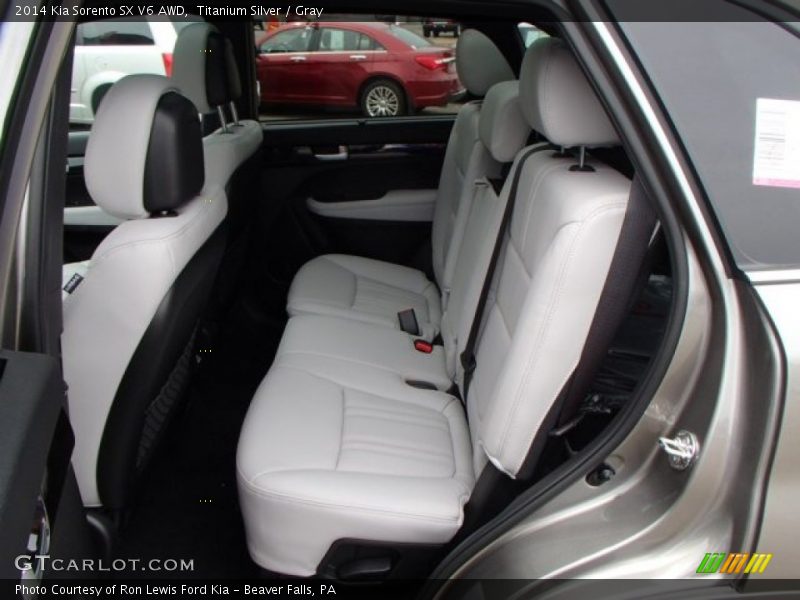 Rear Seat of 2014 Sorento SX V6 AWD