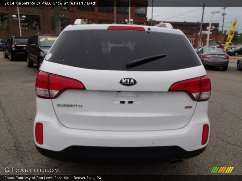 Snow White Pearl / Black 2014 Kia Sorento LX AWD