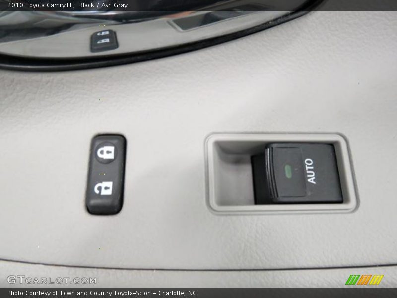 Black / Ash Gray 2010 Toyota Camry LE