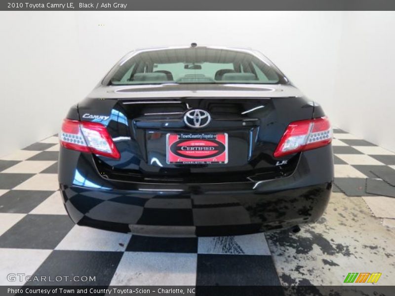 Black / Ash Gray 2010 Toyota Camry LE