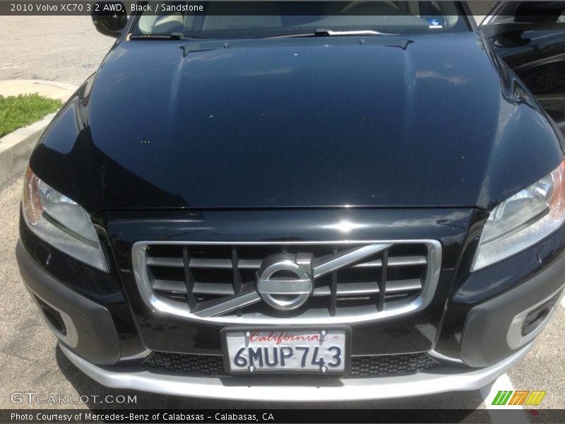 Black / Sandstone 2010 Volvo XC70 3.2 AWD