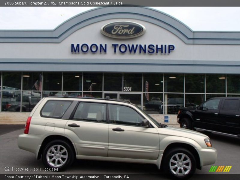 Champagne Gold Opalescent / Beige 2005 Subaru Forester 2.5 XS