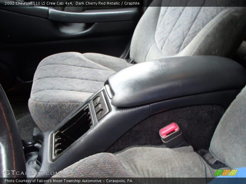 Dark Cherry Red Metallic / Graphite 2002 Chevrolet S10 LS Crew Cab 4x4