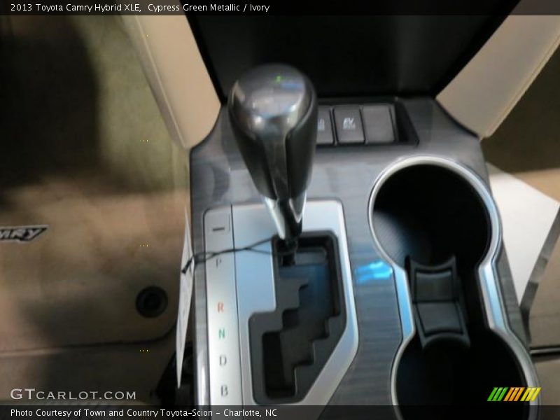Cypress Green Metallic / Ivory 2013 Toyota Camry Hybrid XLE