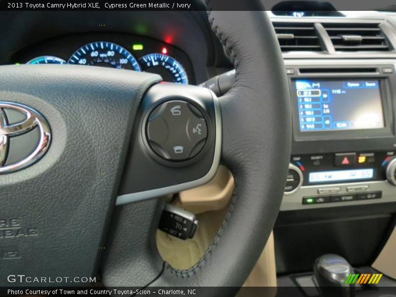 Controls of 2013 Camry Hybrid XLE
