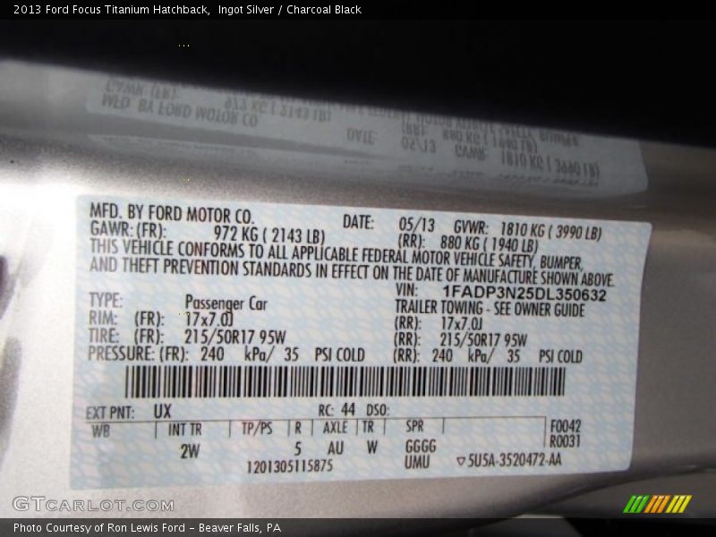 Ingot Silver / Charcoal Black 2013 Ford Focus Titanium Hatchback